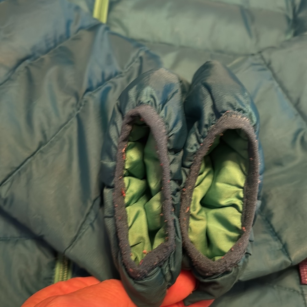 Patagonia Girls (Size 12) Down Jacket/Coat, Underwater Blue/Aqua Green - Picture 16 of 16